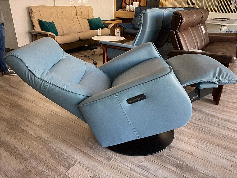 IMG Valletta Ergo Zero Gravity Advanced Glide Recliner XL in Lake Blue Leather